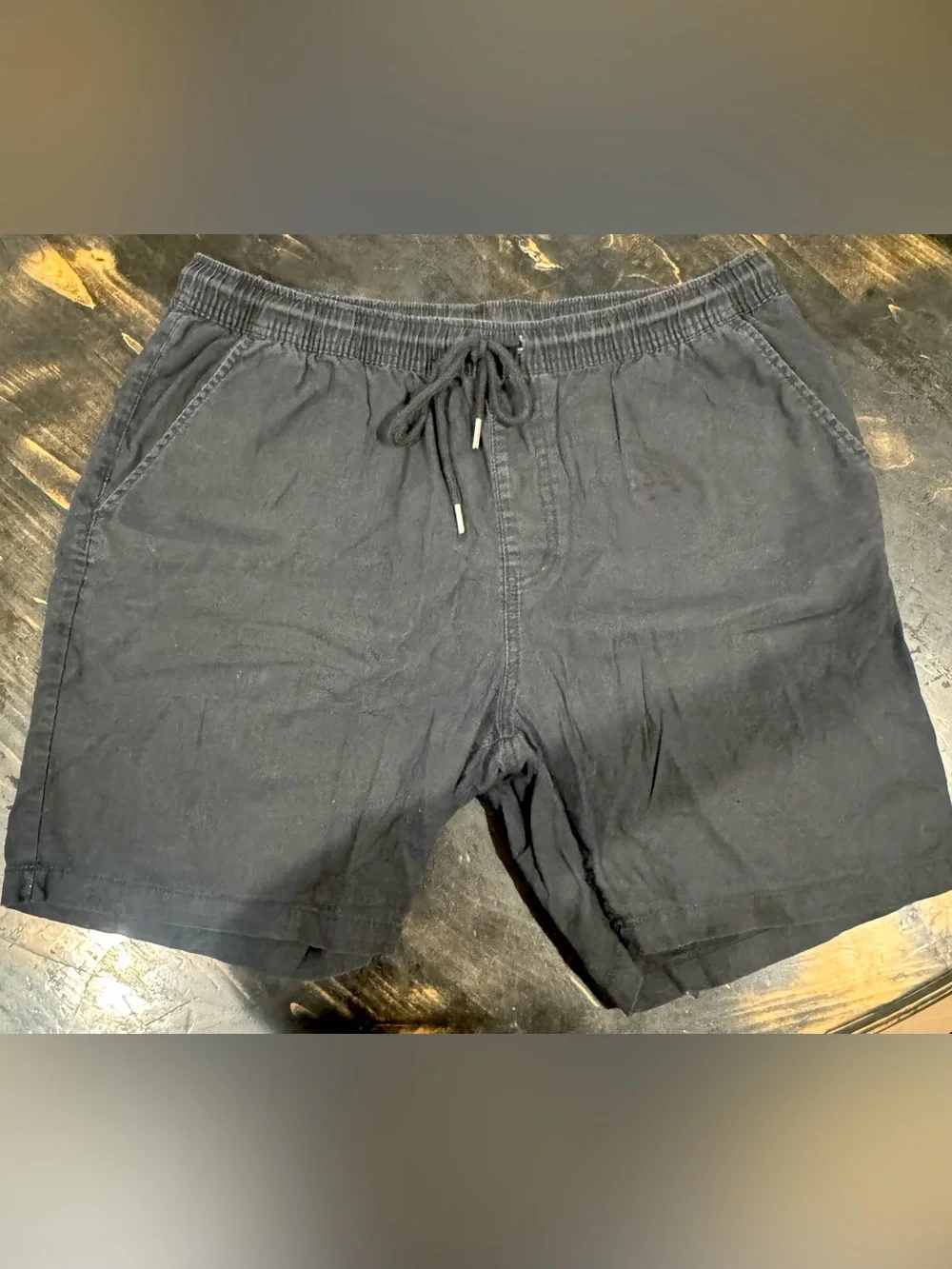 Forever 21 Men Black Elastic Waist Shorts